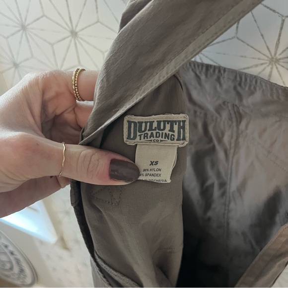 Duluth Trading Co Short Overalls - Picture 4 of 6